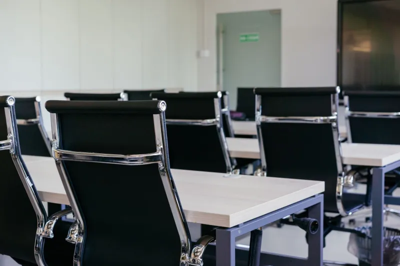 Advisory Board Theater: How Web3 Founders Can Stop Collecting Names and Start Extracting Value